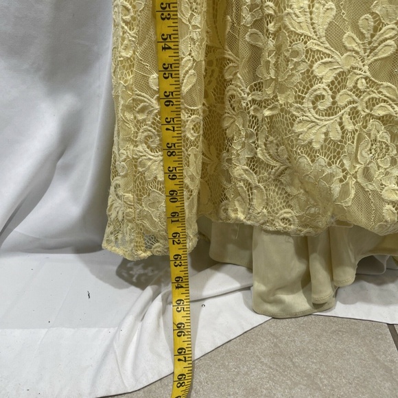 NEW La Femme [ 2 ] Stretch Lace High Slit Gown in Pale Yellow - Picture 6 of 14